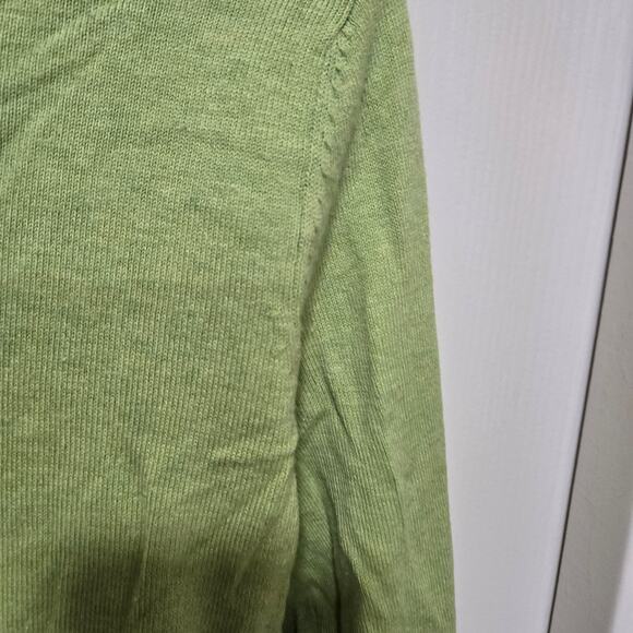 J. McLaughlin Size S Green Henley 3/4 Sleeve Button Top - Picture 8 of 9